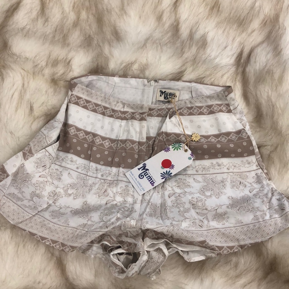 NEW WITH TAGS SHOW ME YOUR MUMU SHORTS